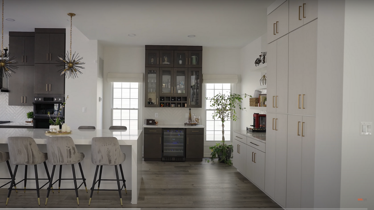 Black Kitchen Cabinets